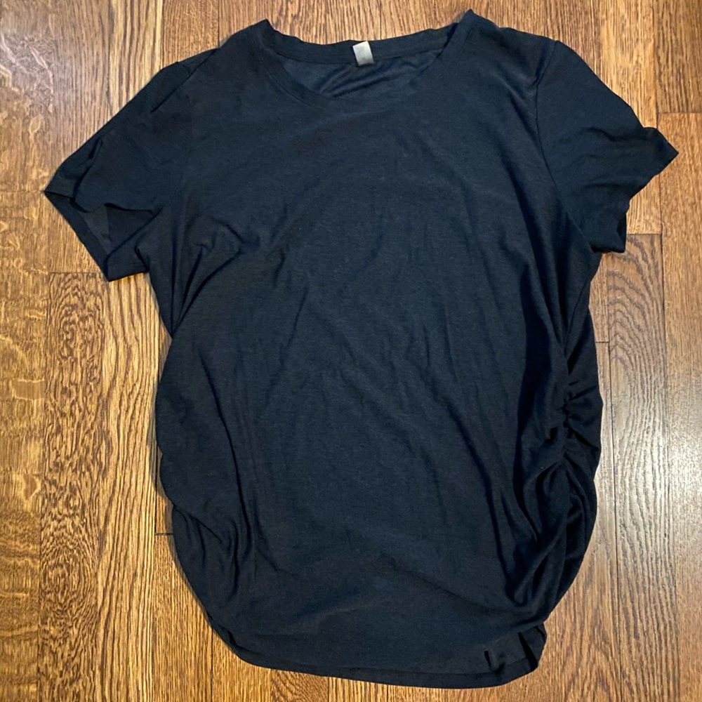 Beyond Yoga Beyond the Bump featherweight space dye tshirt